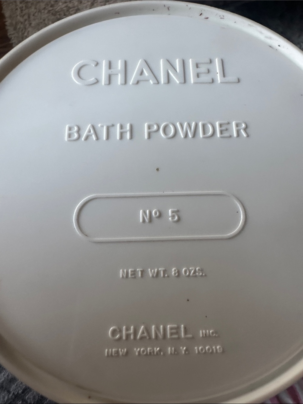 Vintage CHANEL Bath Powder Puff with Satin Pocket Insert - Picture 6 of 6
